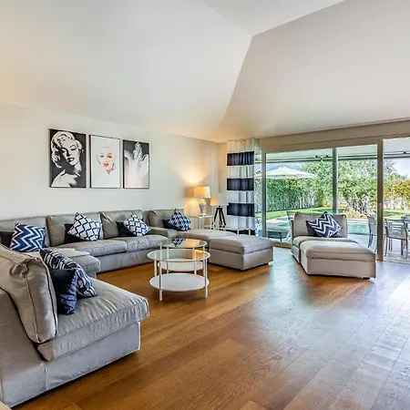 Holiday home 4 Bedroom Amazing In *