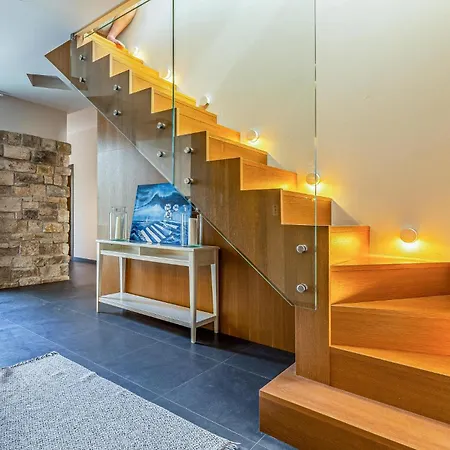 Holiday home 4 Bedroom Amazing In *